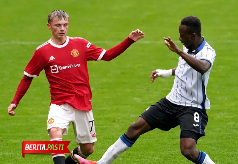Isak Hansen-Aaroen di pertandingan Pra Musim Manchester united vs Leeds united